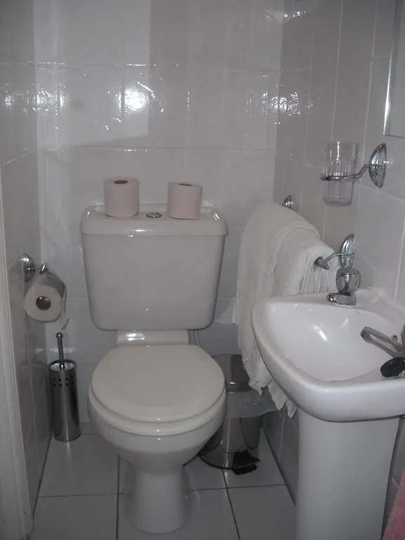Marian Guest House Dublin 0*,
